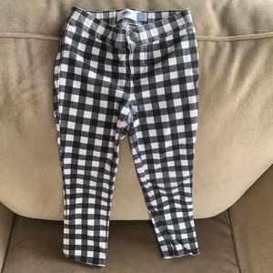 🌻Black and White Pants